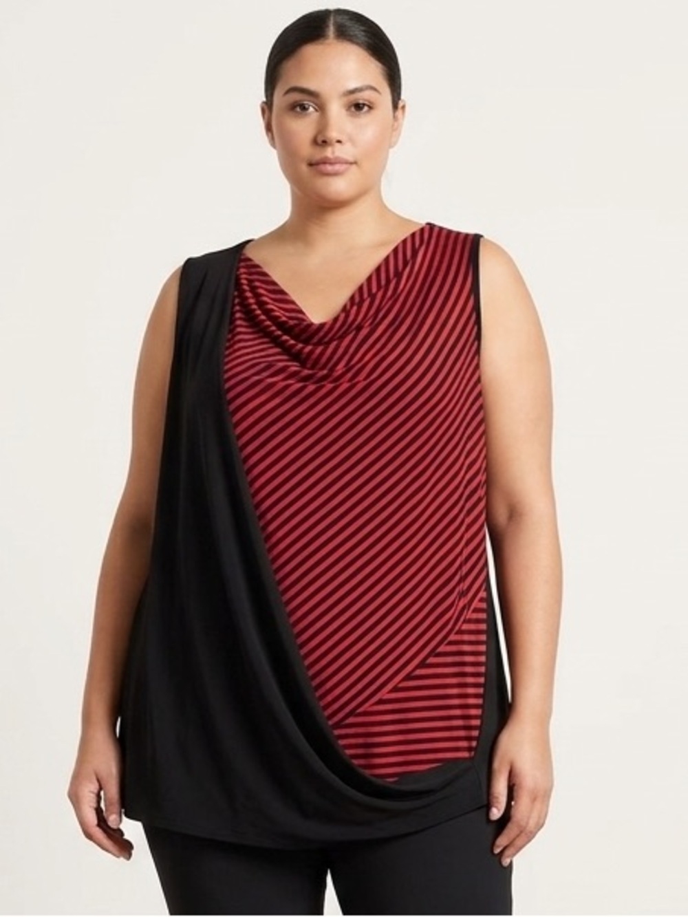 𝅺Penningtons Plus Size 1X Fancy Sleevless Shirt With Black Fooler Top Layer